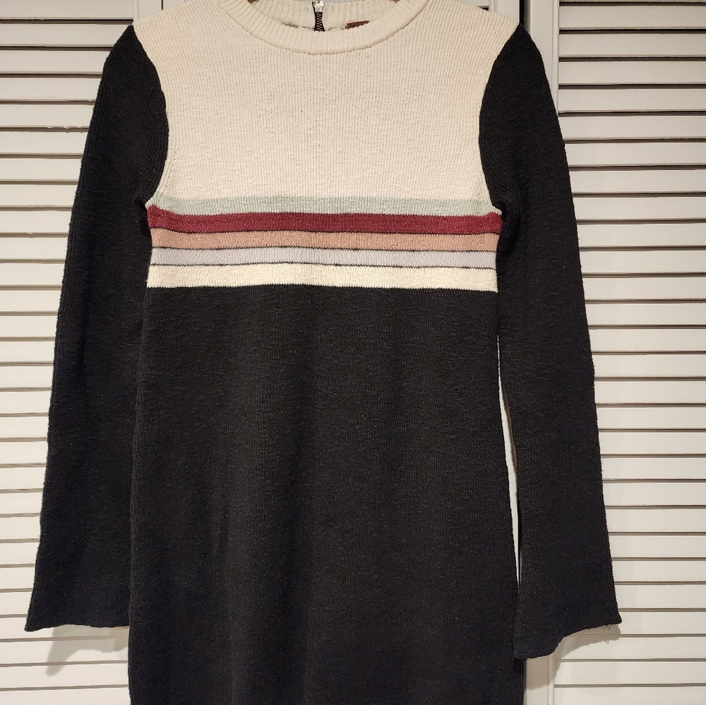 FREE PEOPLE Size S New sweater dress. Color Black with stripes. - Picture 7 of 9